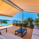 St Martin-reef - Exclusive Seafront With Private Heated Pool