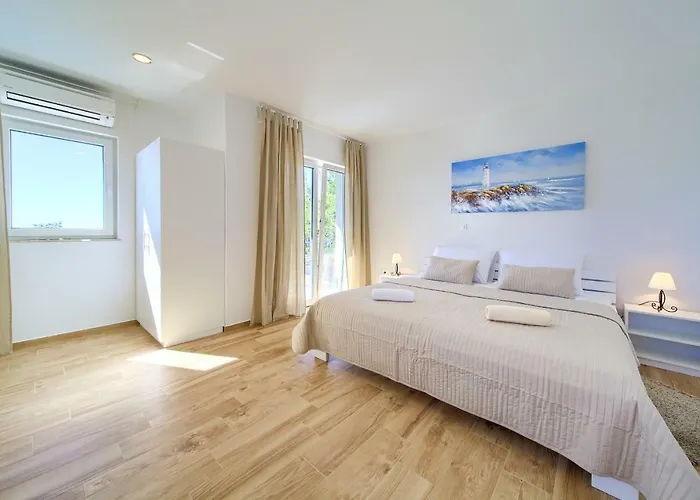 St. Martin-reef Vila Martinšćica