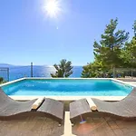 St Martin-reef - Exclusive Seafront With Private Heated Pool * Martinšćica