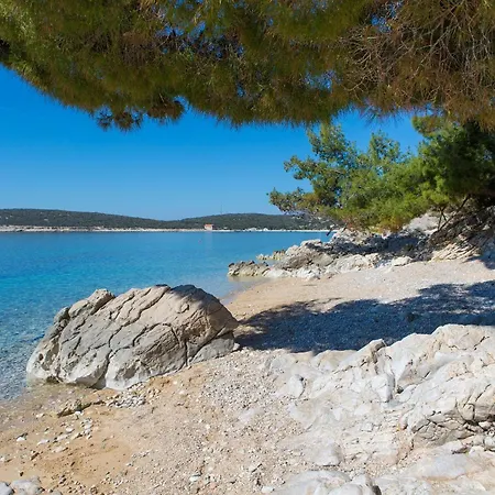 St Martin-reef - Exclusive Seafront With Private Heated Pool