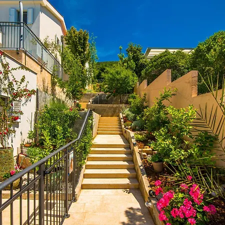 Villa St Martin-reef - Exclusive Seafront With Private Heated Pool *