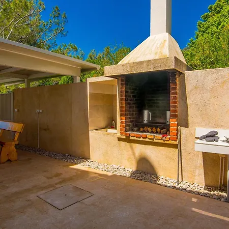 Villa St Martin-reef - Exclusive Seafront With Private Heated Pool Martinšćica