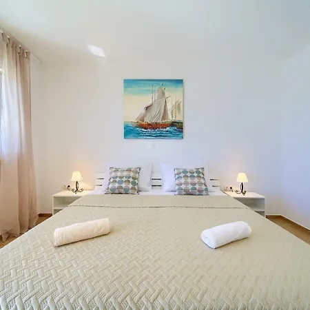 Vila St Martin-reef - Exclusive Seafront With Private Heated Pool